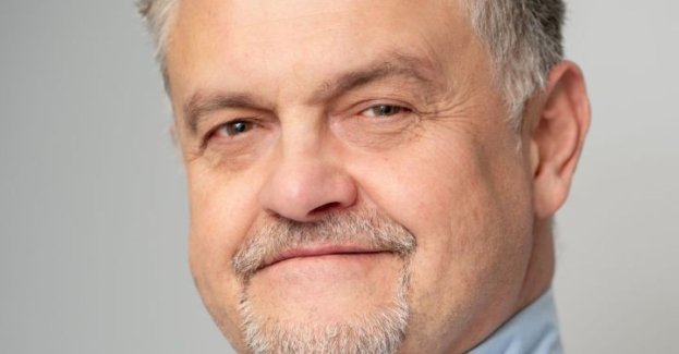 Marcin Bardecki – szef Nokian Tyres – objął funkcję prezesa zarządu Polskiego Związku Przemysłu Oponiarskiego (PZPO) na 2026 rok. Wiceprezesami zostali Nicolas Reboul z Michelin oraz Marcin Wieteska z Pirelli. Polski Związek Przemysłu Oponiarskiego jest organizacją przemysłową producentów opon i głosem branży w Polsce i Unii Europejskiej. Realizuje projekty zwiększające świadomość kierowców o wpływie opon na bezpieczeństwo drogowe oraz certyfikację jakości serwisów oponiarskich i szkolenia dla nich.